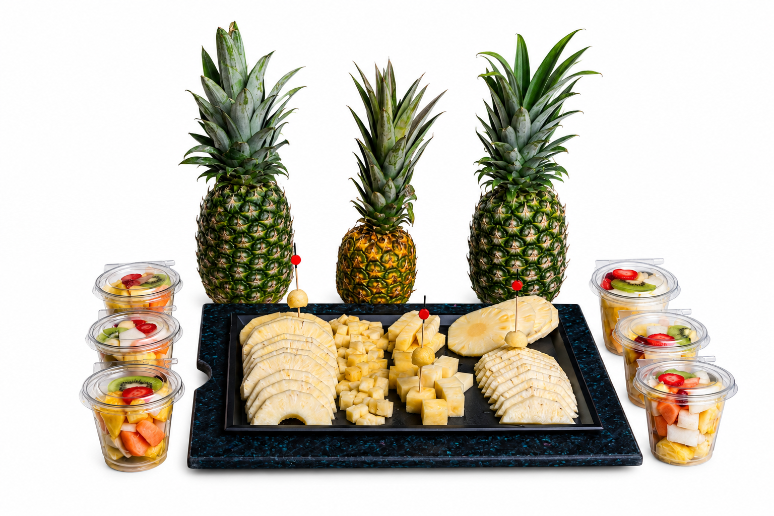 Piña pelada y cortada en distintos formatos por IV Gama Loor